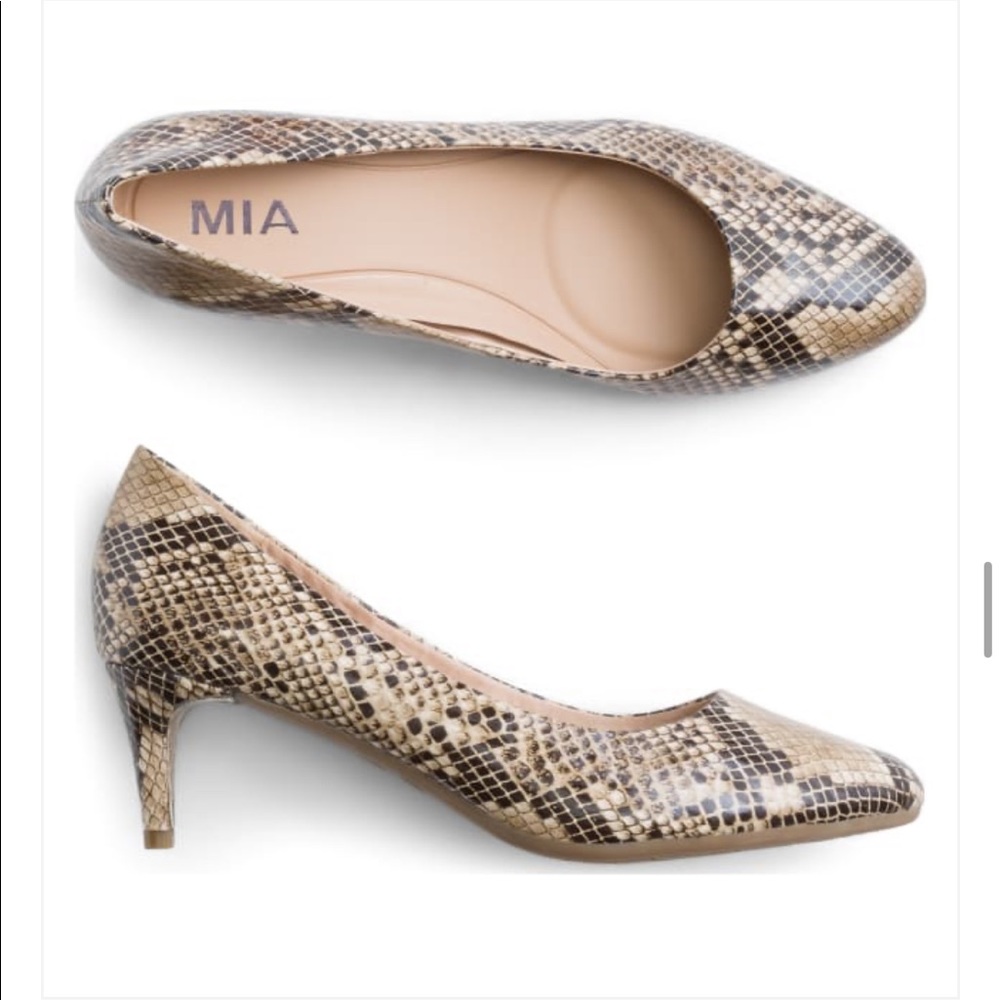 NWT Mia Ilyssa Heels size 9.5